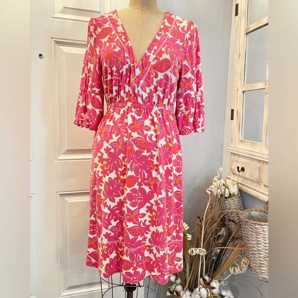 Lilly Pulitzer Dresses & Skirts - Lilly Pulitzer Pink and White Floral‎ Long Sleeve MIDI Dress Small Quiet Luxury